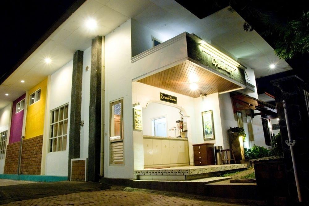 格兰蒂亚家庭酒店2 巴图 外观 照片